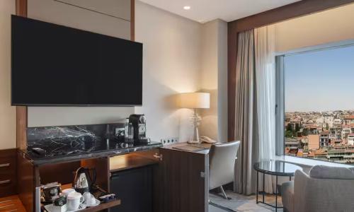 Conrad Istanbul Bosphorus - 61