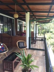 Rock side inn - - 19
