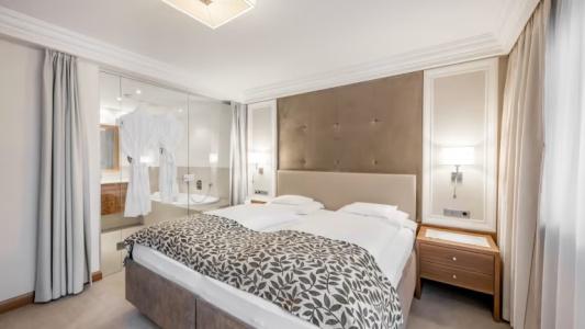 Trofana Royal - 65
