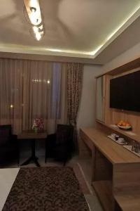 Beyond Otel - 23