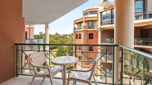 Amora Riverwalk - 36