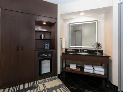 Hyatt Regency Houston - 36