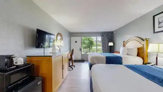 Days Inn by Wyndham Orlando Downtown - 30