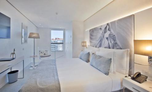 White Lisboa - 48