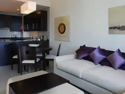Pullman Dubai Jumeirah Lakes Towers - 57
