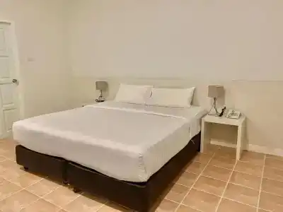 Amata Patong - 12
