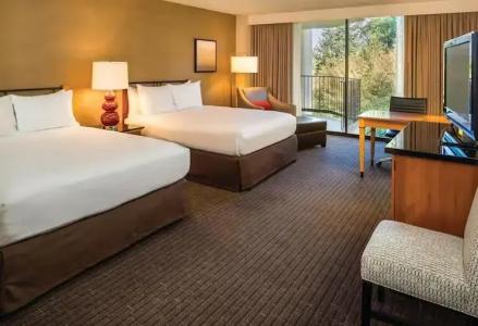 DoubleTree by Hilton Seattle Airport - 42