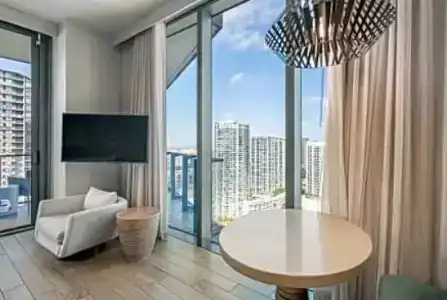 East Miami - 34