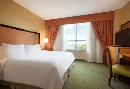 Embassy Suites East and Riverfront Conference Center - 38