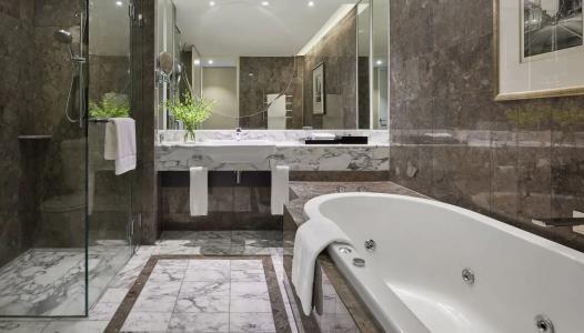 Grand Hyatt - 60