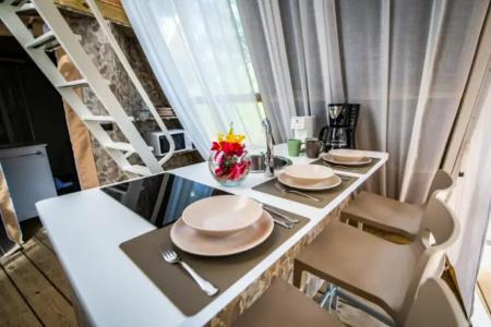 Arena One 99 Glamping - 38