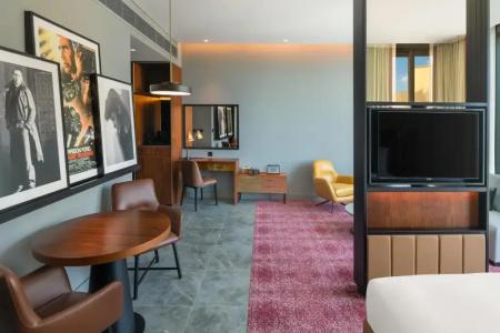 The Wb Abu Dhabi, Curio Collection By Hilton - 68