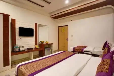 Hindustan- by Backpackers Heaven - 75
