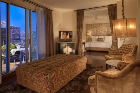 International House - 70