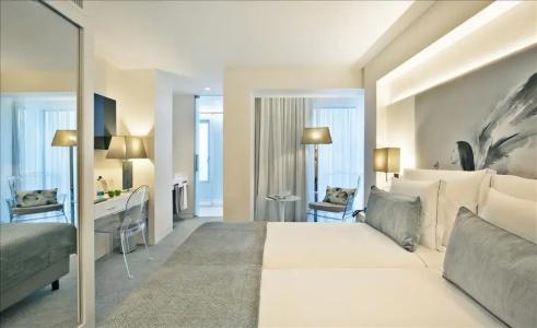 White Lisboa - 24