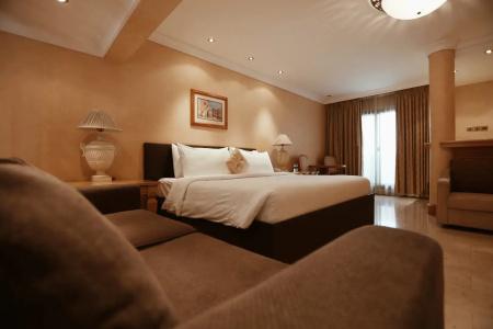 Dubai Marine Beach Resort & Spa - 82