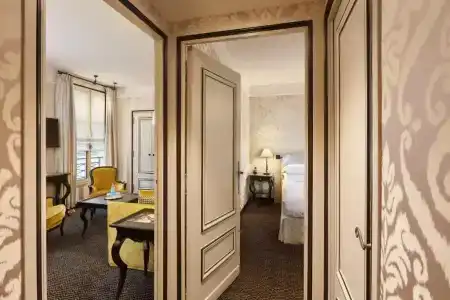 Le Pavillon de la Reine & Spa - Small Luxurys of the World - 25