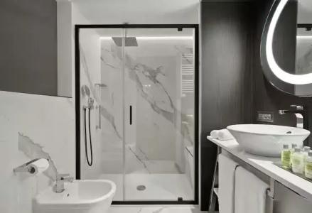 DoubleTree By Hilton Trieste - 33