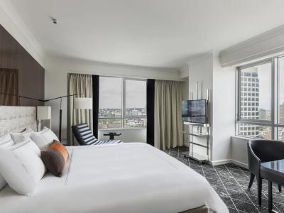 Swissotel - 80