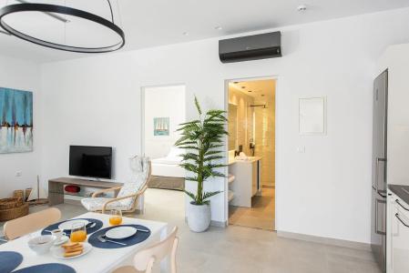 Cozy Corner Luxury - 60