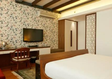 The Sultan (Sg Clean) - 65