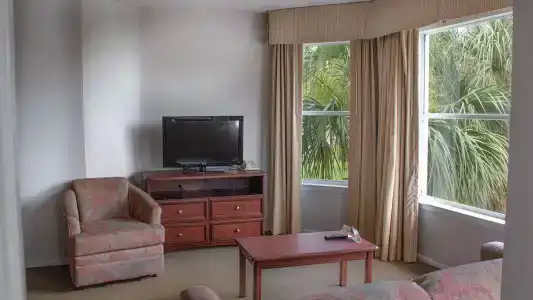 Parc Corniche Condominium Suites - 45