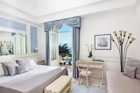 Luxury Villa Excelsior Parco - 46