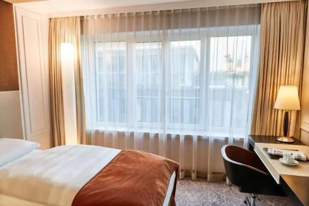Vier Jahreszeiten Kempinski München - 35