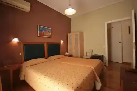 Adam's - 24