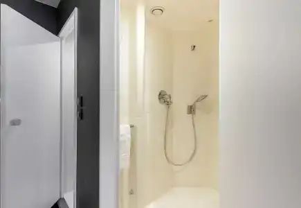 ibis budget Toulouse Cité de l'Espace 2 - 9