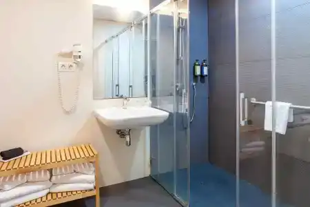 Suites Viena Plaza de España - 78