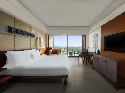 Pullman Oceanview Sanya Bay Resort & Spa - 53