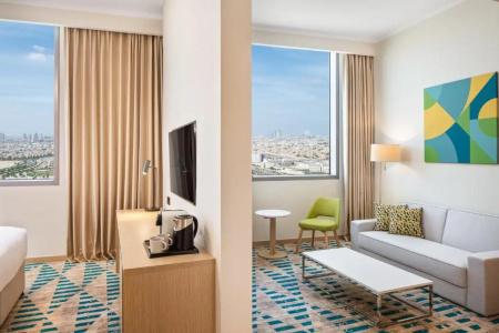 Holiday Inn & Suites Dubai Science Park, An Ihg - 10