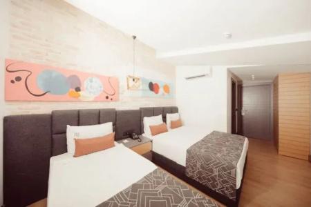 Laren Sea Side Spa - 62