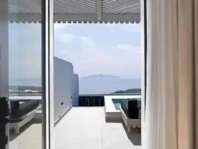 Cresanto Luxury Suites - 95