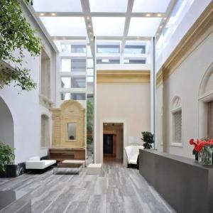 Romano House - 1