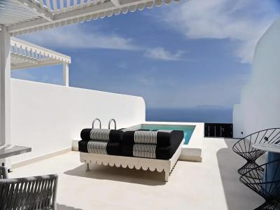 Cresanto Luxury Suites - 63