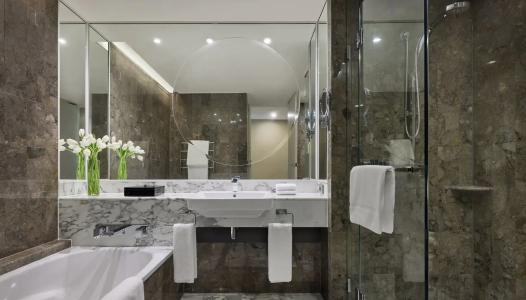 Grand Hyatt - 54