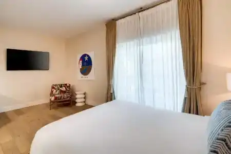 The Savoy & Beach Club - 6