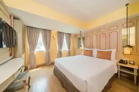 Salil Sukhumvit Soi 11 - 3