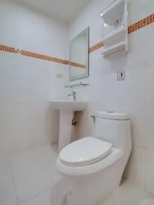 OYO 1027 Patumnak Beach Guesthouse - 28