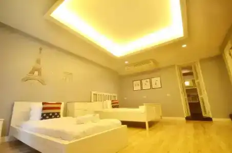 Paragon Inn - 61