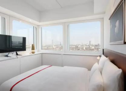 Ruby Luna Dusseldorf - 75