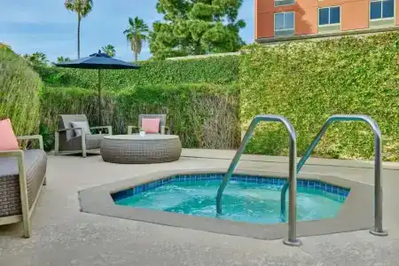 Courtyard Los Angeles Westside - 28
