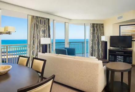 DoubleTree by Hilton Ocean Point - North Miami Beach - 39