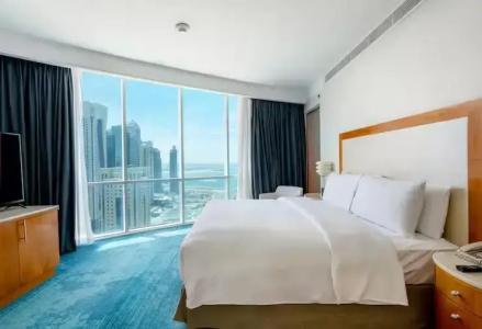Hilton - 34