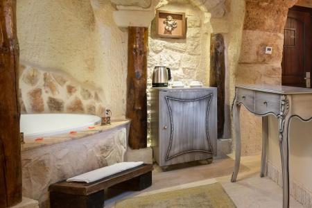 Elysion Cave Suites - 59
