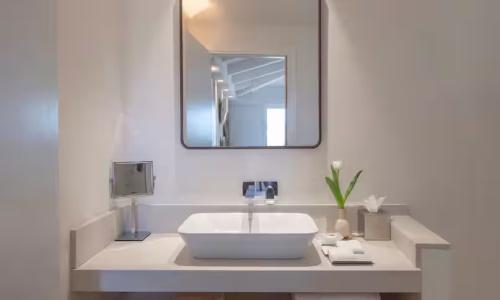 Baia Di Chia Resort Sardinia, Curio Collection By Hilton - 42