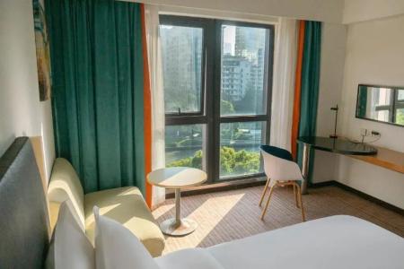 Holiday Inn Express Shanghai Putuo, An Ihg - 13