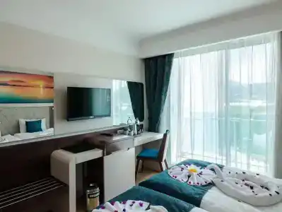 The Lumos Deluxe Resort & Spa - 4